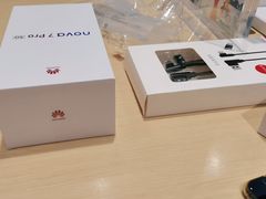 -华为授权体验店(中山公园来福士)