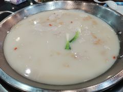 -老来福·非遗酸汤兔(凯旋路店)