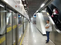 -龙溪路(地铁站)