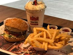 -The Habit Burger Grill 哈比特汉堡(复兴soho店)