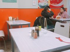 大堂-海平馄饨(逍遥二路店)