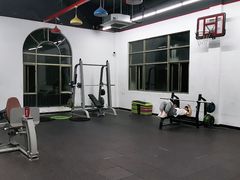 -巅峰减重高端减肥训练营(惠州店)