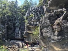 -梭布垭石林景区