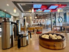 -佬钱湾仔(衣裳街店)