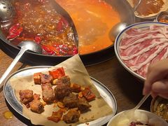 -萍姐火锅·公路夜市(武汉首店)