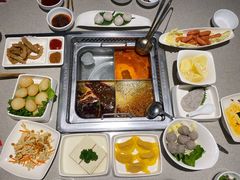 -海底捞火锅(杭州庆春路夜宵主题店)