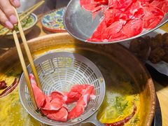 -洱火云南酸菜牛肉火锅(石景山当代商城店)