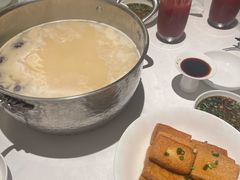 -红雀围·海鲜火锅(陆家嘴中心店)