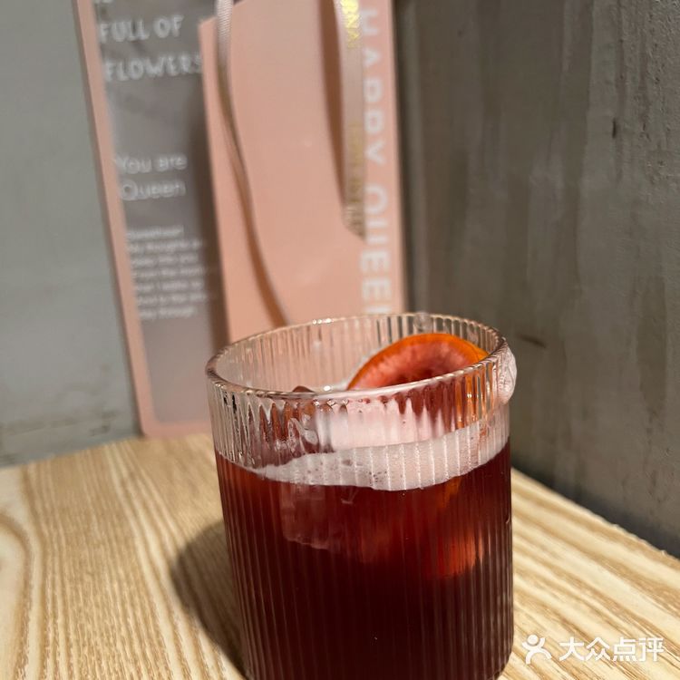 新品沸拉明戈很好喝，二层还有室外观景位！
