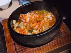 -穹六人间 people 6(岳阳路店)