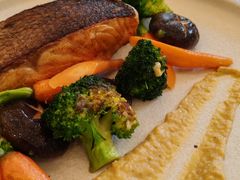 -元一希尔顿酒店·鲜切牛肉火锅禅自助餐厅