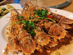 -拉威海鲜市场