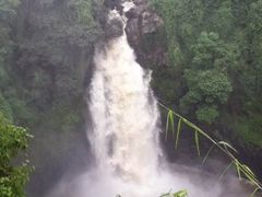 景点-叠水河瀑布