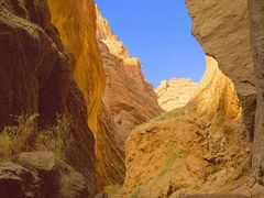 -天山神秘大峡谷