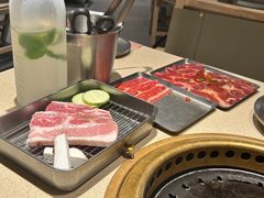 -蚂蚁洞·烤肉大营地(上海静安大悦城店)