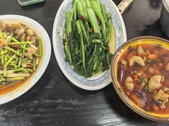 -曾氏肥肠馆(凯瑞雅居店)