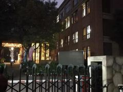 校门-杭州绿城育华亲亲学校