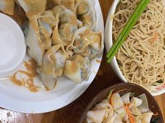 -志权牛肉面(灵山路店)