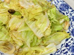 手撕包菜-内蒙联营烧麦 草原石榴红(护国寺店)
