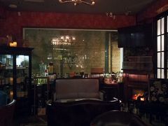 -DM Distiller & Mixologist Whisky Cocktail Bar
