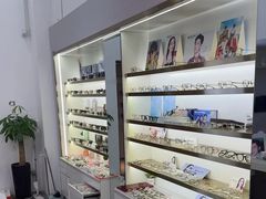 -视野联行眼镜·蔡司·控优点授权(长白万象汇店)