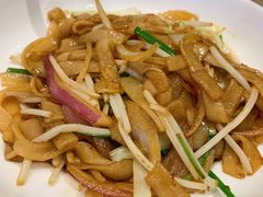 素炒河粉-万龙洲海鲜(大兴绿地缤纷城店)