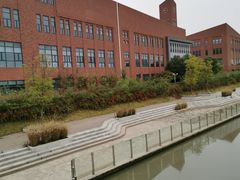 -上海德威外籍人员子女学校(浦西校区)