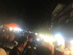 -周日夜市