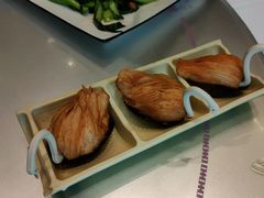 榴莲千丝酥-稻香酒家·34年老字号·港式粤菜(汉街店)