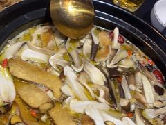-野菌皇海景野生菌火锅(滨海大道店)