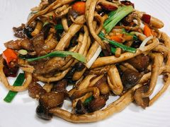 -鲜榨果汁·啤酒鱼(环岛河店)