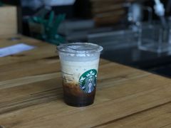 -星巴克臻选(湖滨道店)