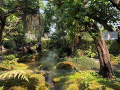 -Chom Cafe and Restaurant