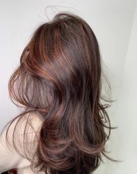 -HG美发设计沙龙