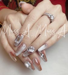 -Miss·A日式美甲美睫