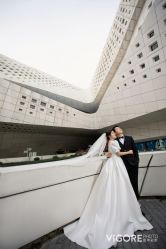 -雪中彩影婚纱摄影·微光艺术中心