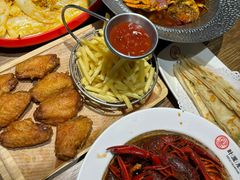 -叶派龙虾•招牌香辣蟹·海鲜(中海国际店)