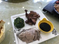 -山明水秀大饭店