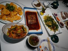 -三江源美食城