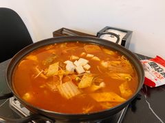 部队火锅-HONGA HONGA雄家(曹路店)