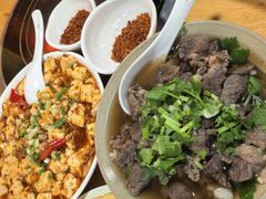 -大众跷脚牛肉馆·非遗传承单位(峨眉山店)