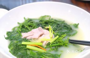 Clear Chicken Soup with Mulberry Leaves