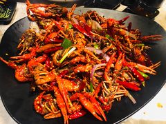 -沪小胖小龙虾(淮海中路旗舰店)