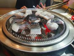 -围炉肉舍•炭烤活鳗•丹东海鲜烤肉(步行街店)