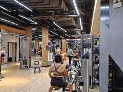-威克健身游泳(万菱汇店)
