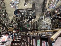 -钟书阁(群光广场店)
