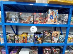 -逝水玩具折扣店