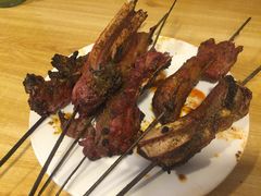 羊排炕锅肉-老钟家烤羊排·敦伊阁清真餐厅胡羊焖饼