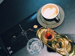 -UNI UNI(环亚凯瑟琳店)