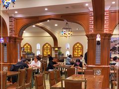 大堂-清真·玛丽亚新疆菜主题餐厅(浙江中路店)